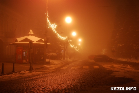 Karcsonyi kdben Főtren - 2011 December