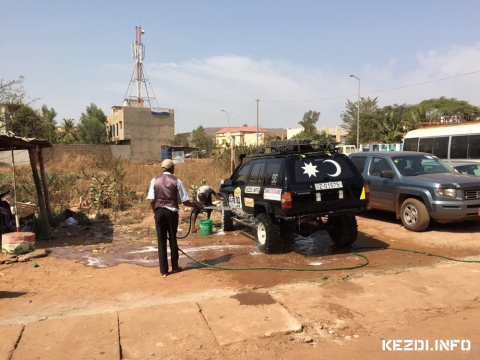 Kszls a vgső befutsra Bamakoban